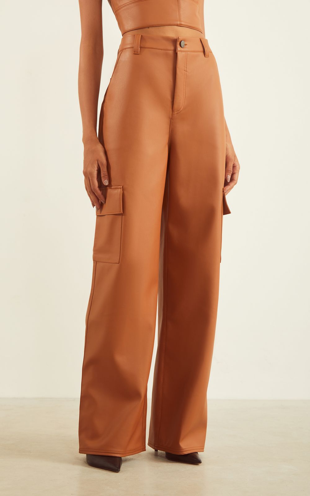 04778_0040_2-CALCA-CARGO LIKE LEATHER